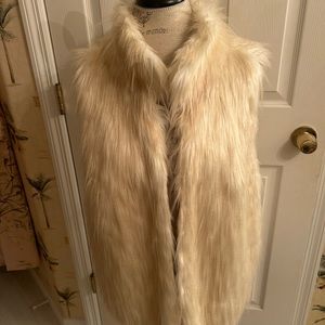 Faxe Fur Vest, Marc New York